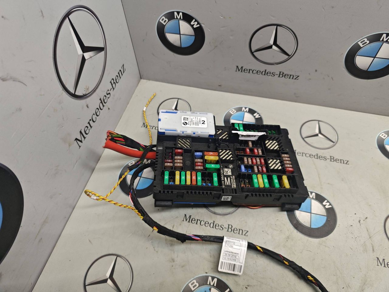 блок предохранителей BMW 6 GT G32 2019, 3.0 л., B58B30, бензин, 6837091