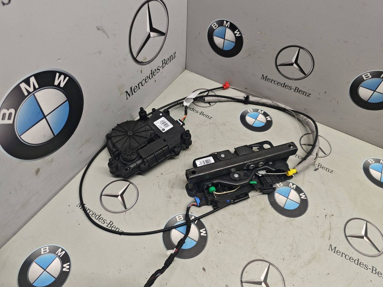 замок багажника BMW 6 GT G32 2019, 3.0 л., B58B30, бензин, 7454160, 7411760