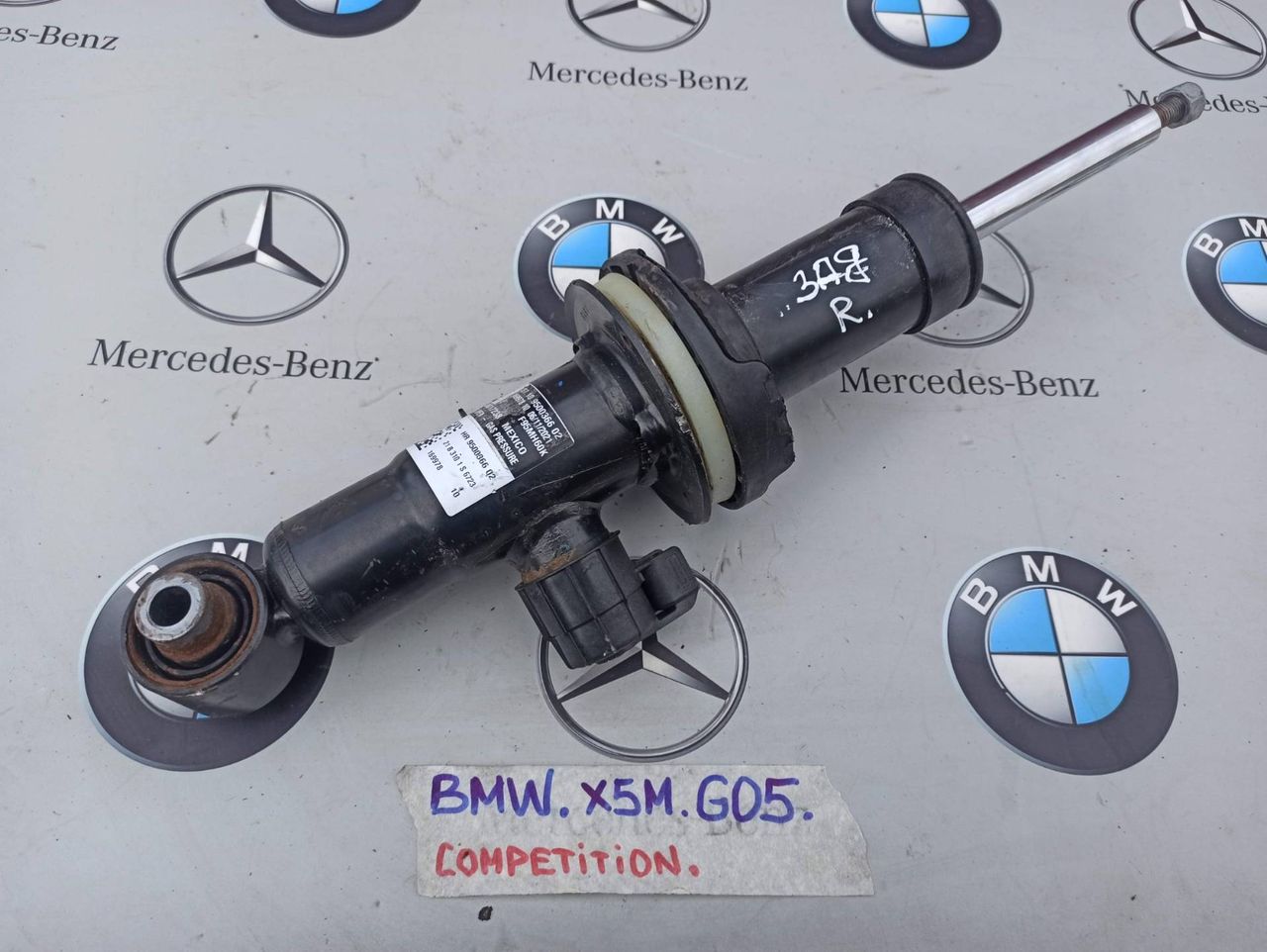 амортизатор задний правый BMW X5 M F95 2021, 4.4 л., бензин, полный привод, 9500366