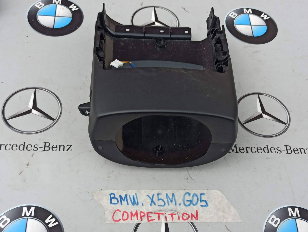 кожух рулевой колонки BMW X5 M F95 2021, 4.4 л., бензин, полный привод