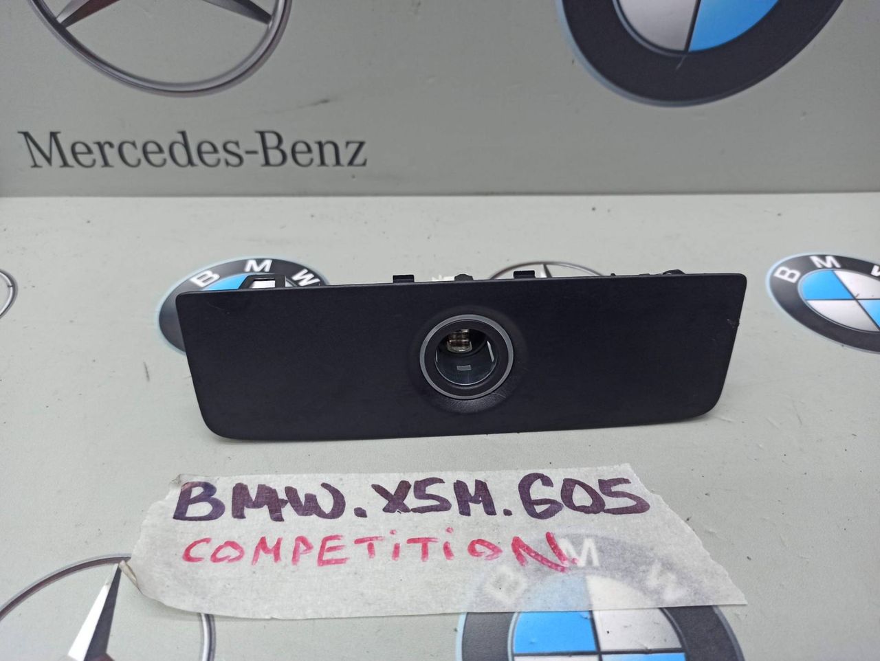 прикуриватель BMW X5 M F95 2021, 4.4 л., бензин, полный привод, 3364322