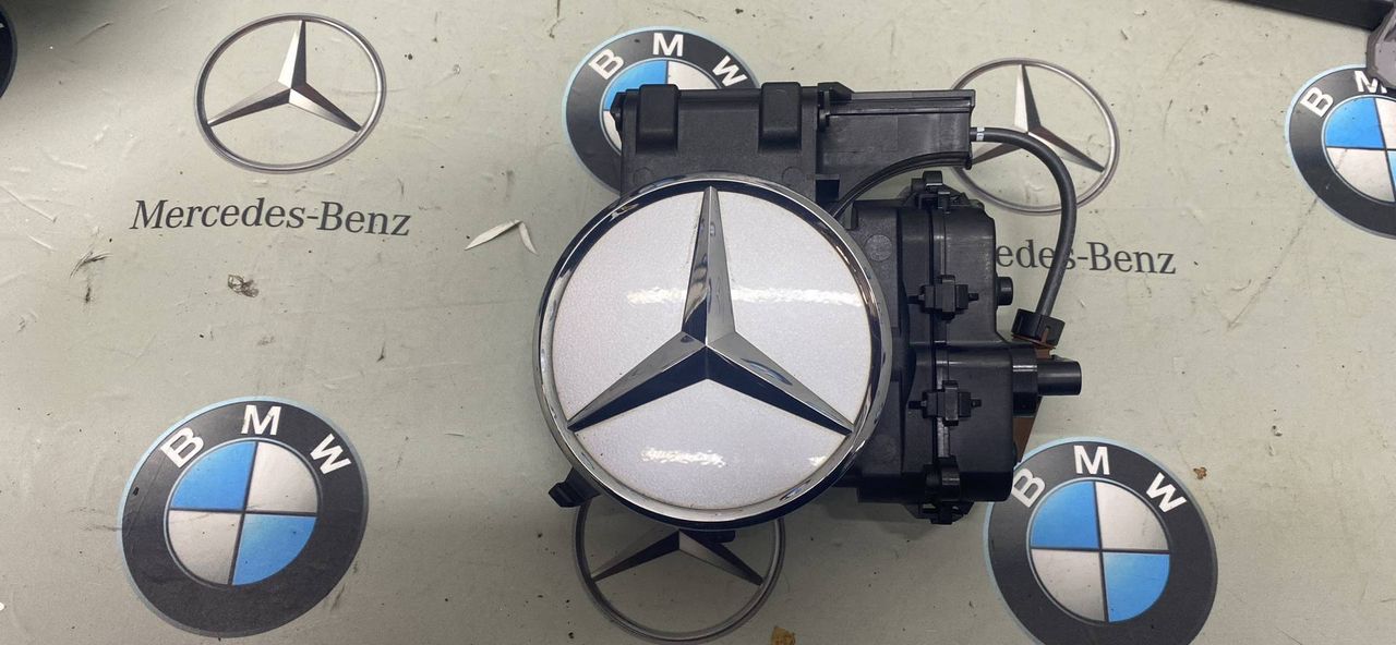 камера заднего вида Mercedes-Benz C-Класс W205 [рестайлинг] 2020, 2.0 л., M264.920, бензин, кабриолет, задний привод, A0997500160