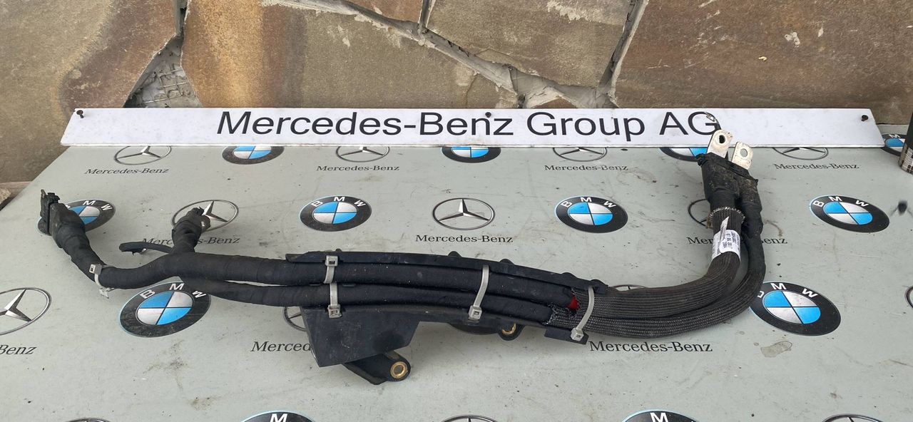 минусовой провод аккумулятора Mercedes-Benz C-Класс W205 [рестайлинг] 2020, 2.0 л., M264.920, бензин, кабриолет, задний привод, A2055402780
