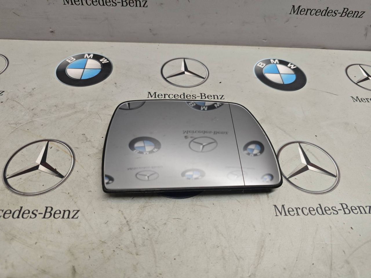 стекло зеркала наружного правого BMW X3 E83 2006