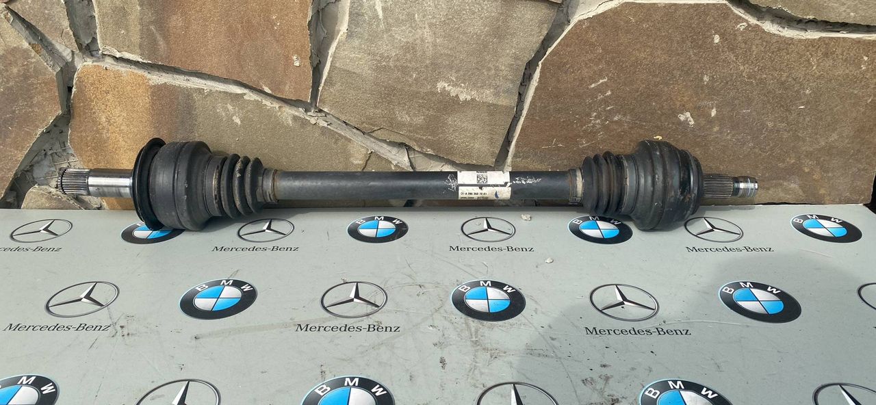 полуось задняя (приводной вал, ШРУС) Mercedes-Benz C-Класс W205 [рестайлинг] 2020, 2.0 л., M264.920, бензин, кабриолет, задний привод, A2053507001