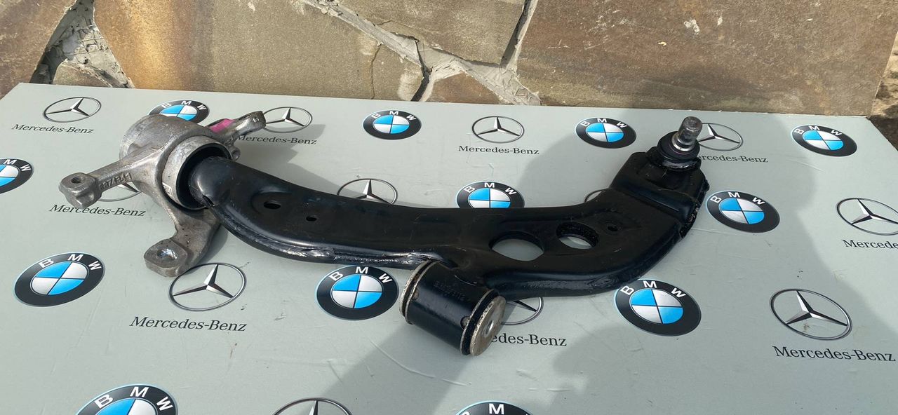 рычаг передний левый BMW X1 F48 2018, 6874341