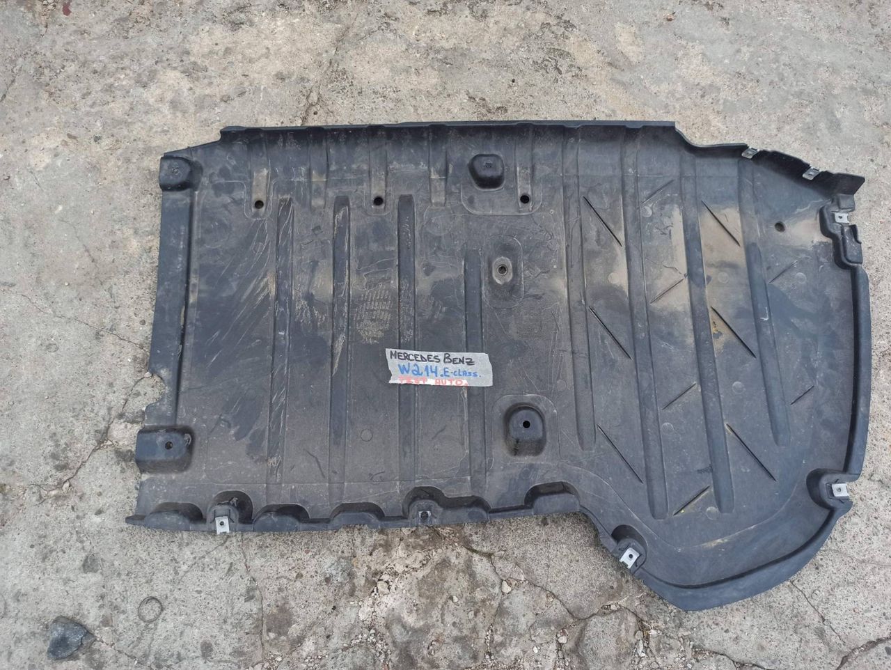 защита днища Mercedes-Benz E-Класс W214 2025, 2.0 л., дизель, A2146903901