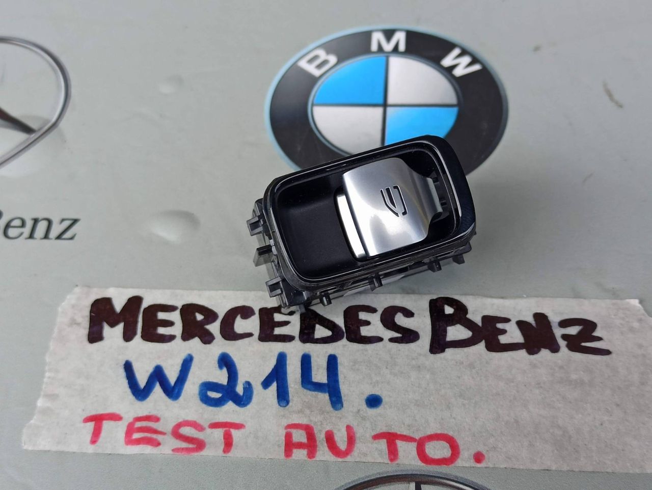 кнопка стеклоподъемника двери Mercedes-Benz E-Класс W214 2025, 2.0 л., дизель, A2239051903