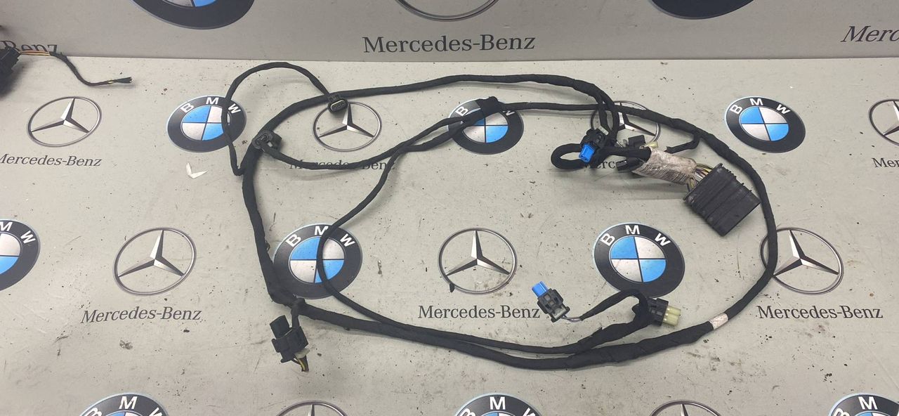 проводка датчиков парковки Mercedes-Benz C-Класс W205 [рестайлинг] 2020, 2.0 л., M264.920, бензин, кабриолет, задний привод