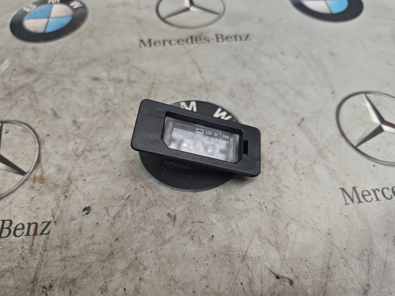 подсветка номера BMW X5 G05 [рестайлинг] 2025, 3.0 л., бензин, 9481841