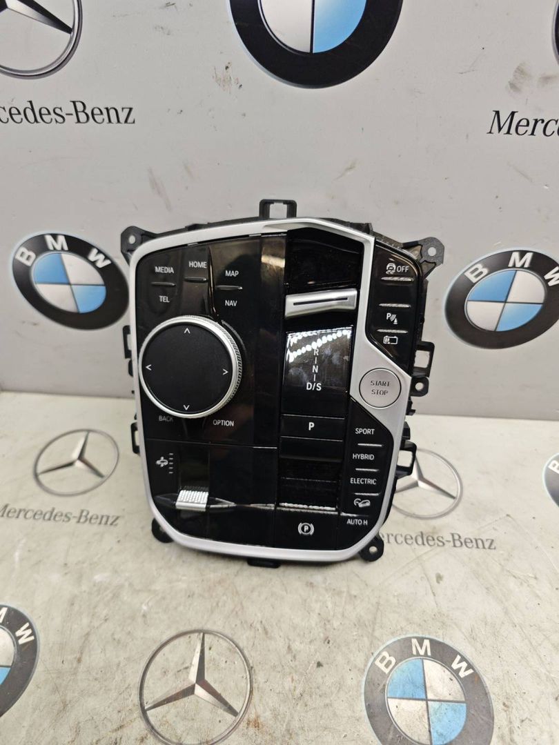 панель управления BMW X5 G05 [рестайлинг] 2025, 3.0 л., бензин, 5A9CB31