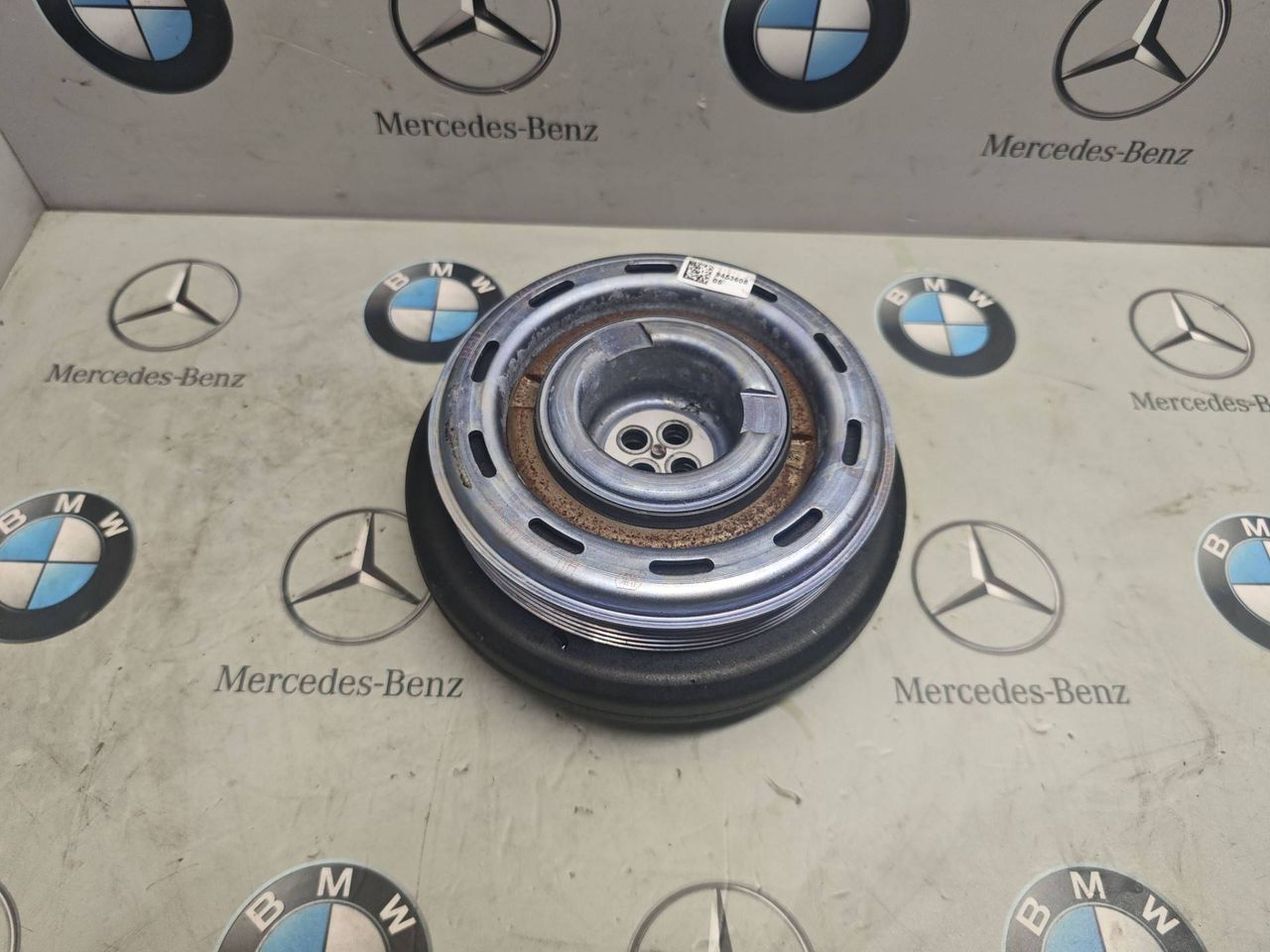 шкив коленвала BMW X5 G05 [рестайлинг] 2025, 3.0 л., бензин, 9453608