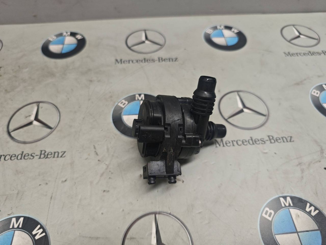 насос антифриза дополнительный BMW X5 G05 [рестайлинг] 2025, 3.0 л., бензин, 8840614