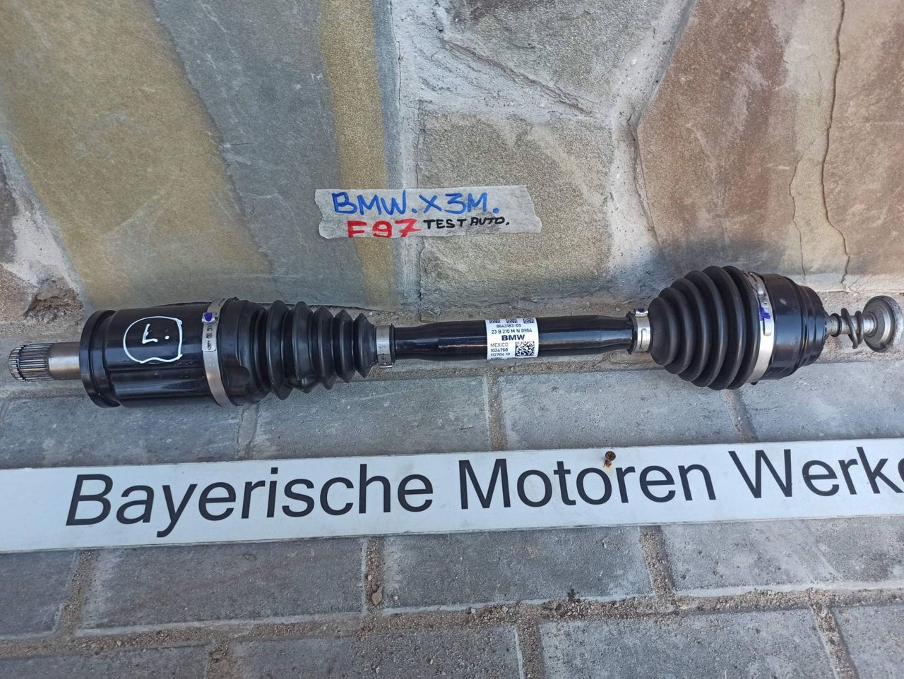 полуось передняя левая (приводной вал, ШРУС) BMW X3 M F97 [рестайлинг] 2024, 3.0 л., бензин, 8643183