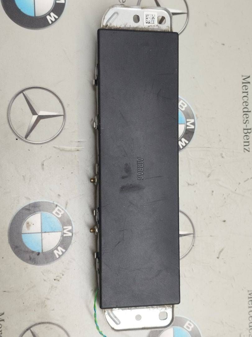 подушка безопасности коленная BMW X1 F48 2018, 2.0 л., бензин, АКПП, 9296980