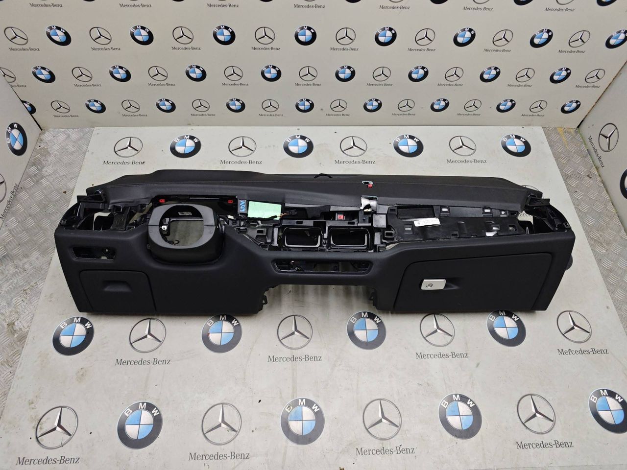 панель передняя салона (торпедо) BMW X6 G06 [рестайлинг] 2024