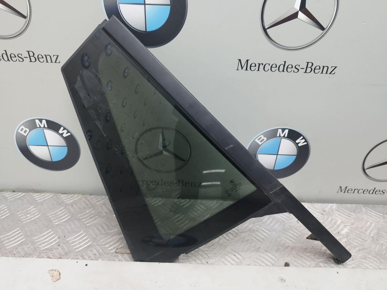 стекло двери задней правой BMW X1 F48 2018, 2.0 л., бензин, АКПП