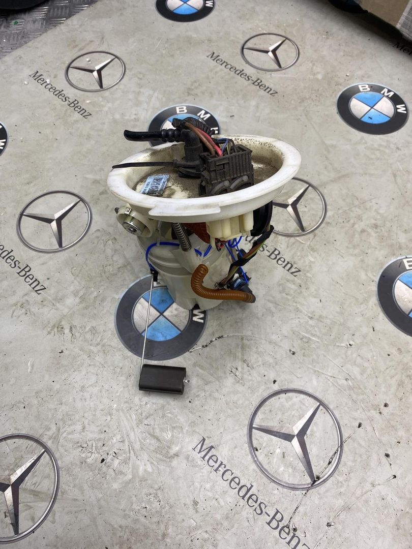 насос топливный BMW X3 F25 2011, 3.0 л., N52 B30, бензин, 7216524