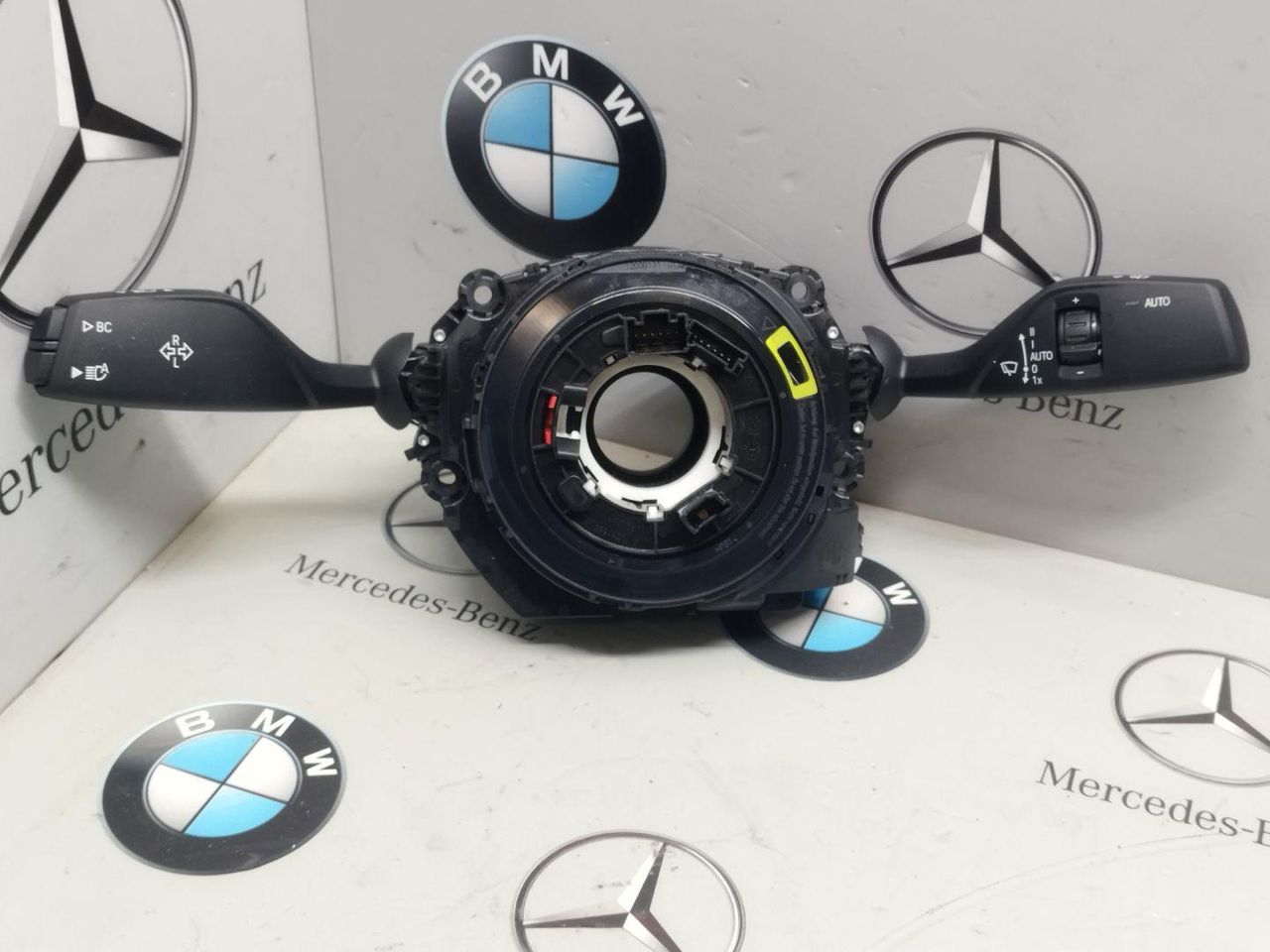 переключатель подрулевой (стрекоза) BMW X4 G02 [рестайлинг] 2023, 2.0 л., дизель, 300, 1033678, 5A32035