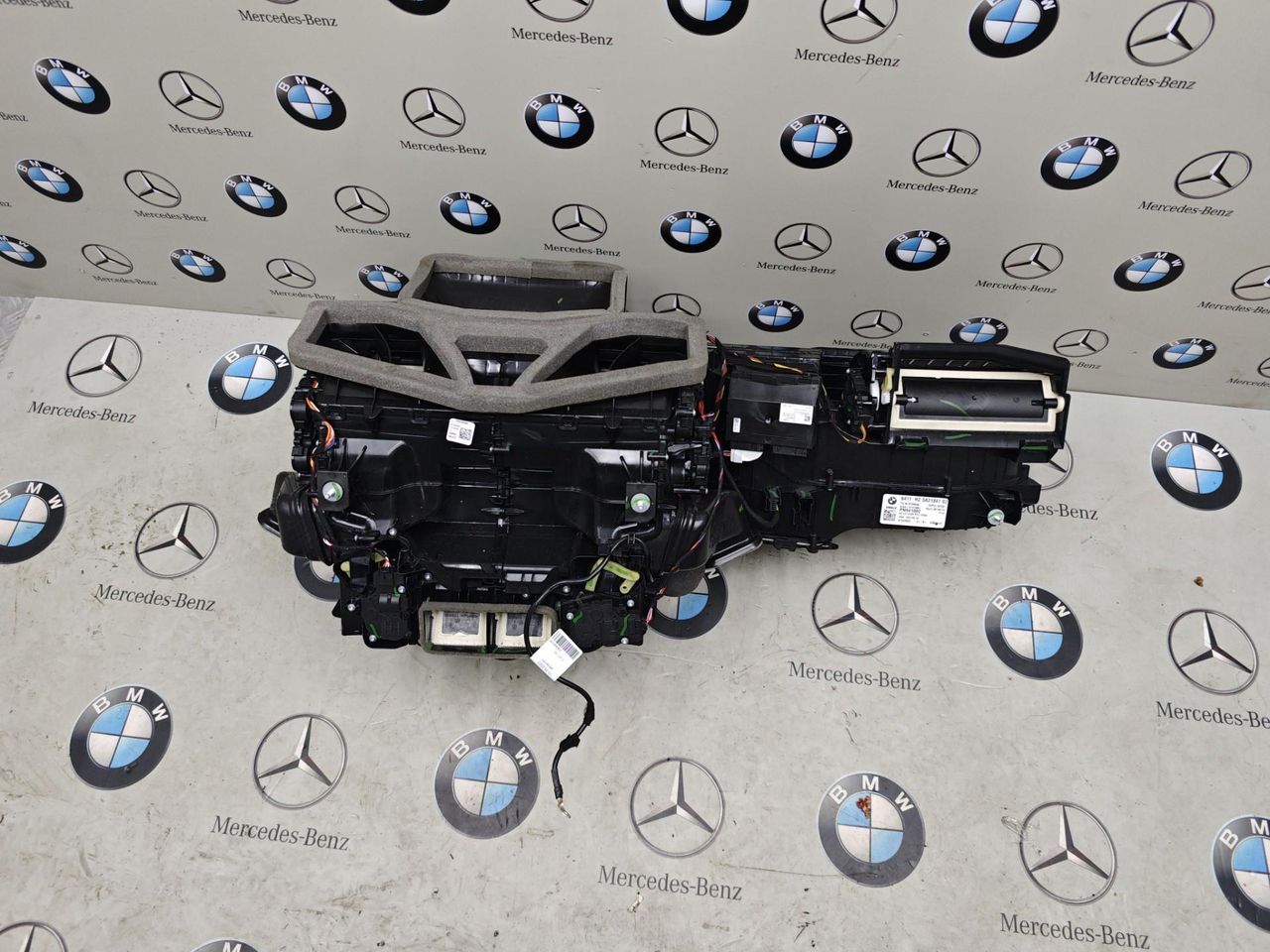отопитель в сборе (печка) BMW X7 G07 [рестайлинг] 2024, 3.0 л., B58B30, бензин, 475, полный привод, 5A31841