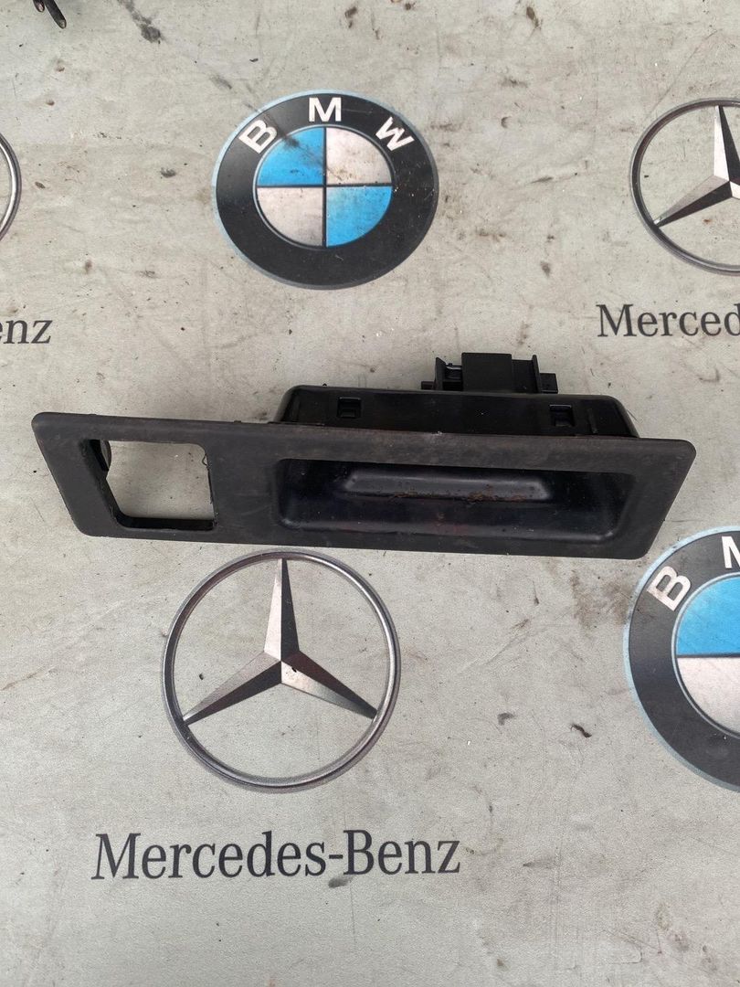 ручка открывания багажника BMW X3 F25 2011, 3.0 л., N52 B30, бензин