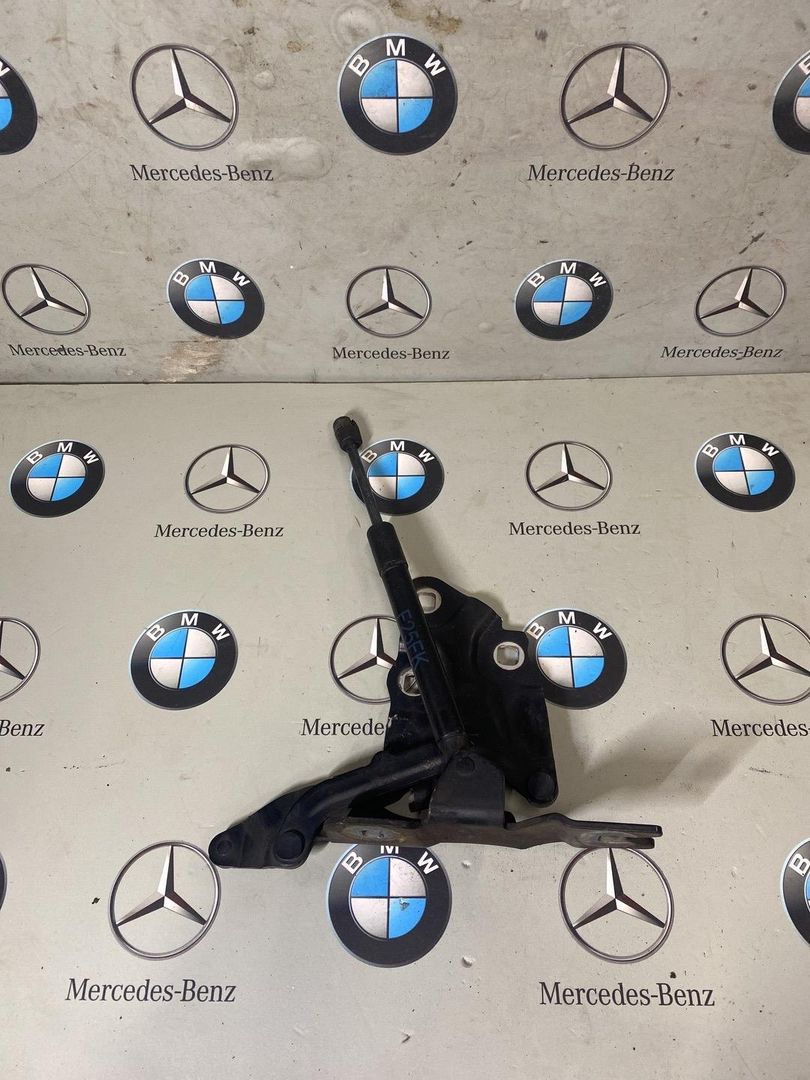 петля капота правая BMW X3 F25 2011, 3.0 л., N52 B30, бензин, 7210730