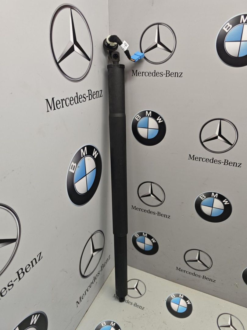 амортизатор крышки багажника (3-5 двери) BMW X7 G07 [рестайлинг] 2024, 3.0 л., B58B30, бензин, 475, полный привод, 9482803