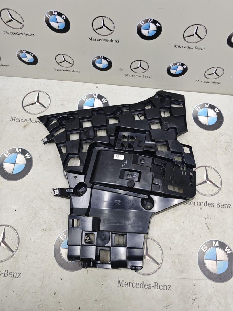 Крепление бампера заднего BMW X7 G07 [рестайлинг] 2024, 3.0 л., B58B30, бензин, 475, полный привод, 8084141