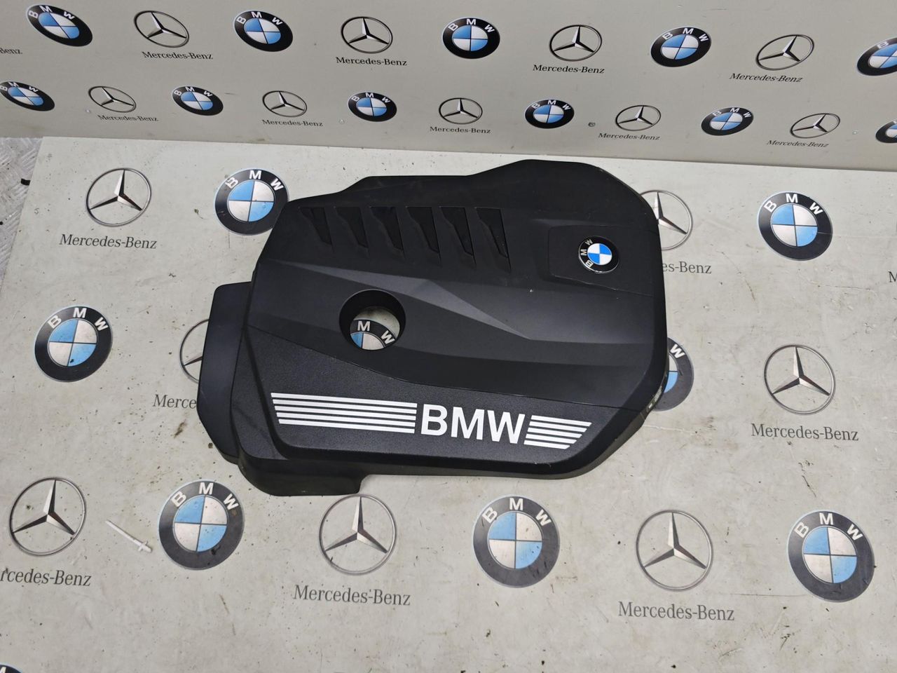 декоративная крышка двигателя BMW X7 G07 [рестайлинг] 2024, 3.0 л., B58B30, бензин, 475, полный привод, 7935418
