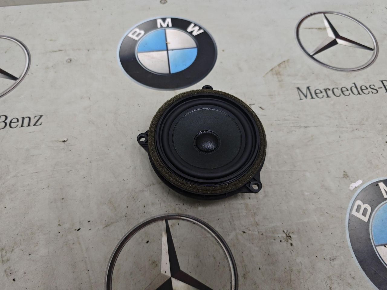 динамик двери BMW 2 серия Active Tourer F45 2015, 2.0 л., бензин, 9274700