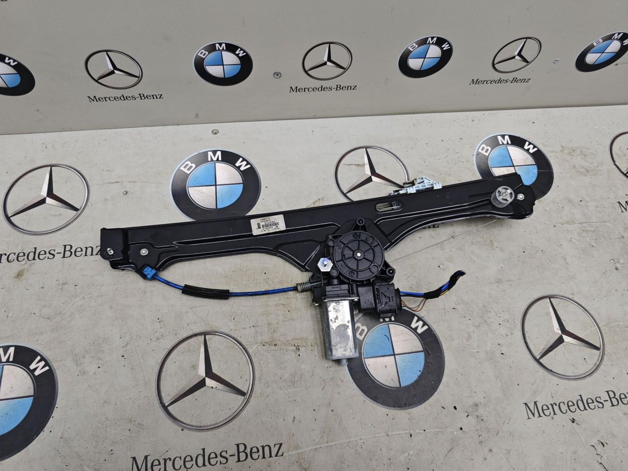 стеклоподъемник передний правый BMW 2 серия Active Tourer F45 2015, 2.0 л., бензин, 2579948