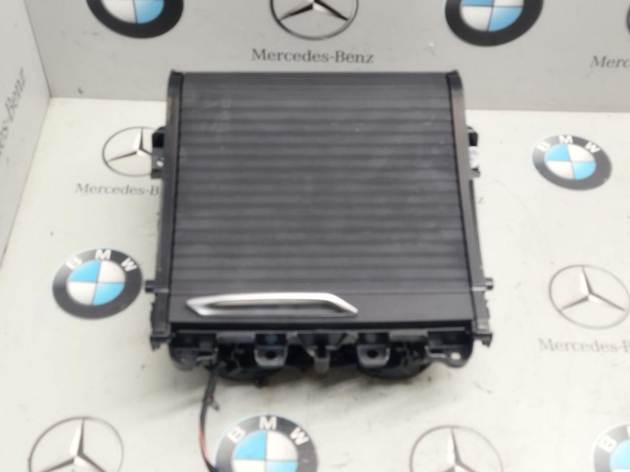 подстаканник BMW X4 G02 [рестайлинг] 2024, 2.0 л., бензин, 5A192C1
