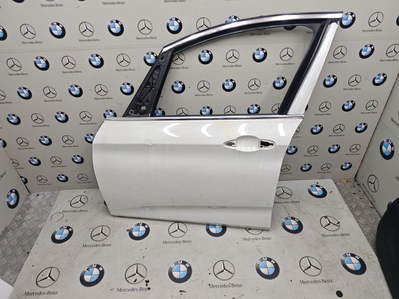 дверь передняя левая BMW 2 серия Active Tourer F45 2015, 2.0 л., B48 A20 A