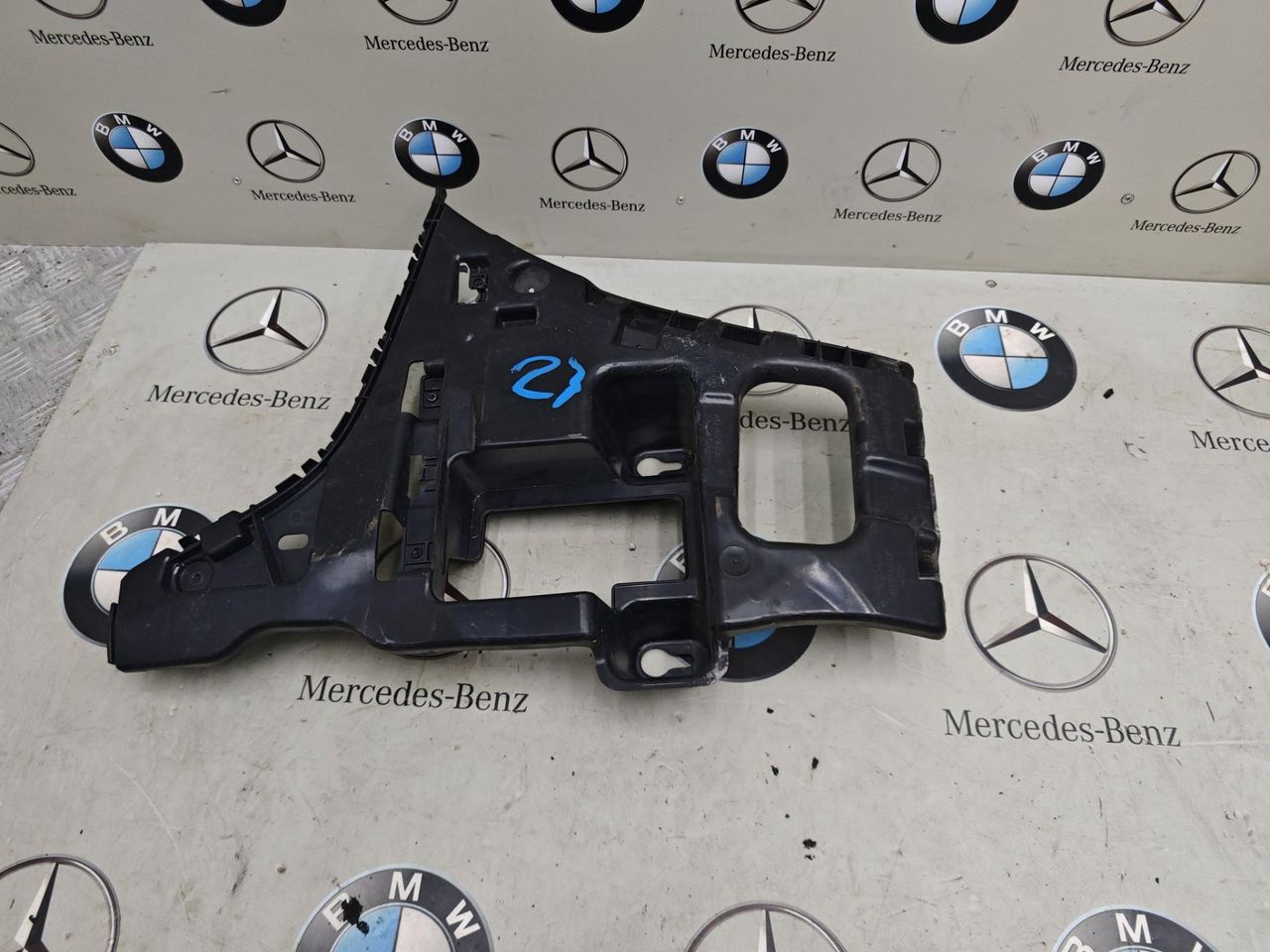 Крепление бампера заднего BMW 2 серия Active Tourer F45 2015, 2.0 л., бензин, 7318754