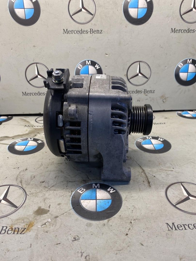 генератор BMW 4 серия F32/F33 2014, 2.0 л., бензин, купе, 7605478