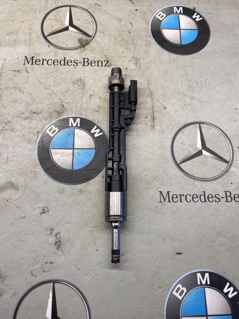форсунка BMW 4 серия F32/F33 2014, 2.0 л., бензин, купе, 7639994