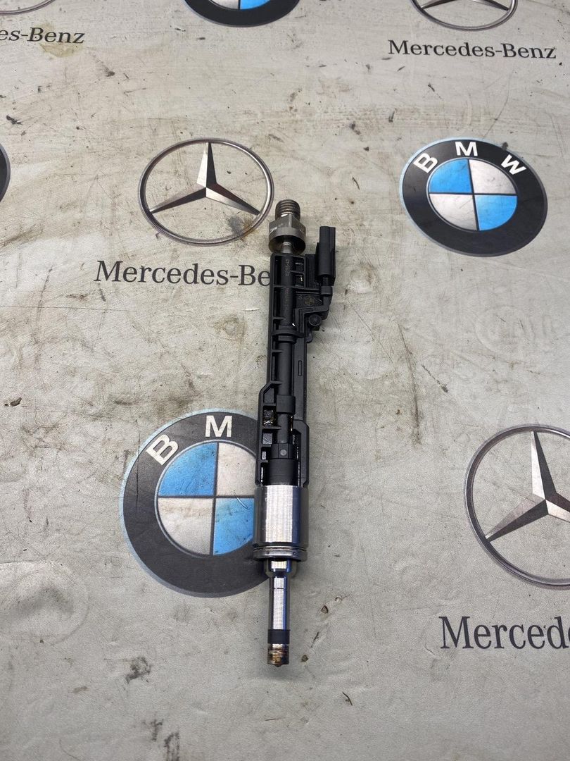 форсунка BMW 4 серия F32/F33 2014, 2.0 л., бензин, купе, 7639994