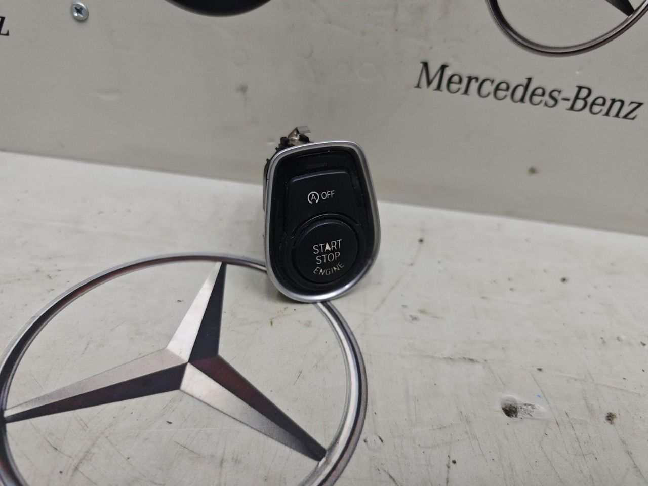кнопка запуска двигателя BMW 4 серия F32/F33 2014, 2.0 л., бензин, купе, 9250734