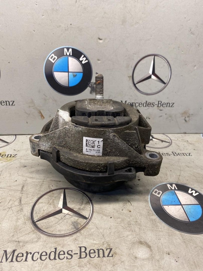 подушка крепления двигателя BMW X3 F25 2011, 3.0 л., N52 B30, бензин, 6785711