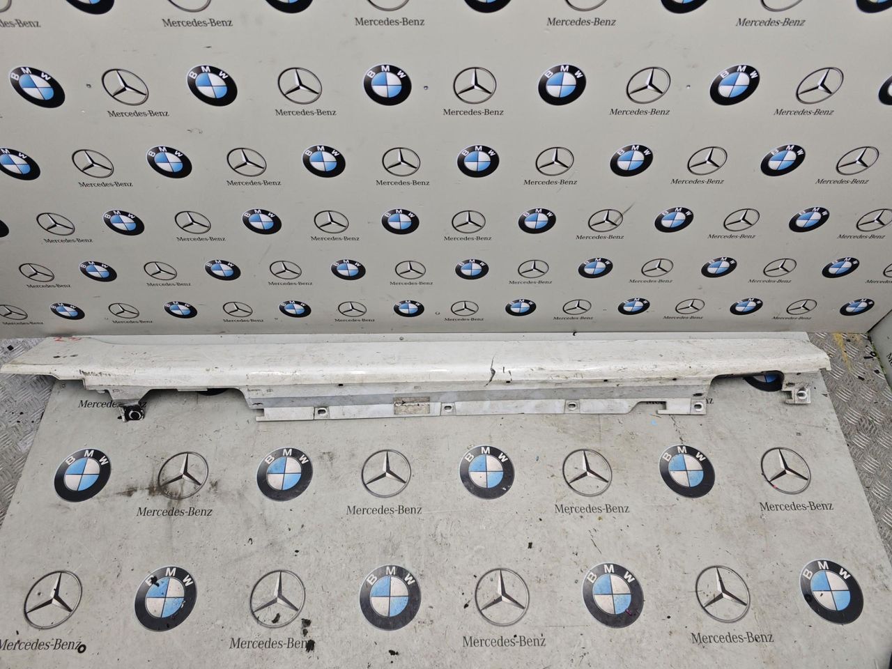 накладка на порог BMW 2 серия Active Tourer F45 2015, 2.0 л., бензин, 7318852