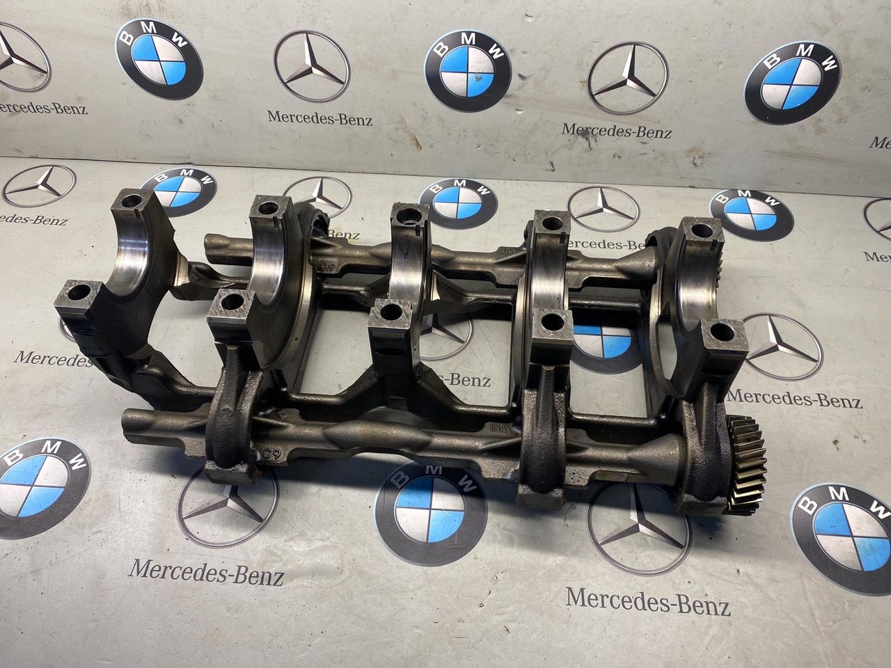 вал балансирный Mercedes-Benz E-Класс W212/S212/C207/A207 2011, дизель, A6510130236