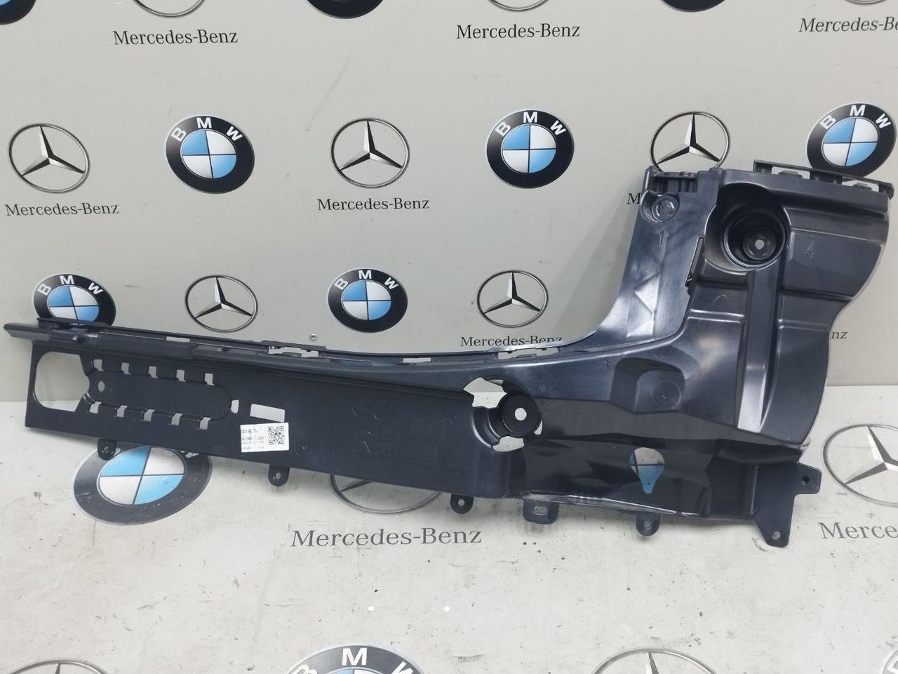 Крепление бампера заднего BMW X4 G02 [рестайлинг] 2023, 2.0 л., дизель, 300, 9451154