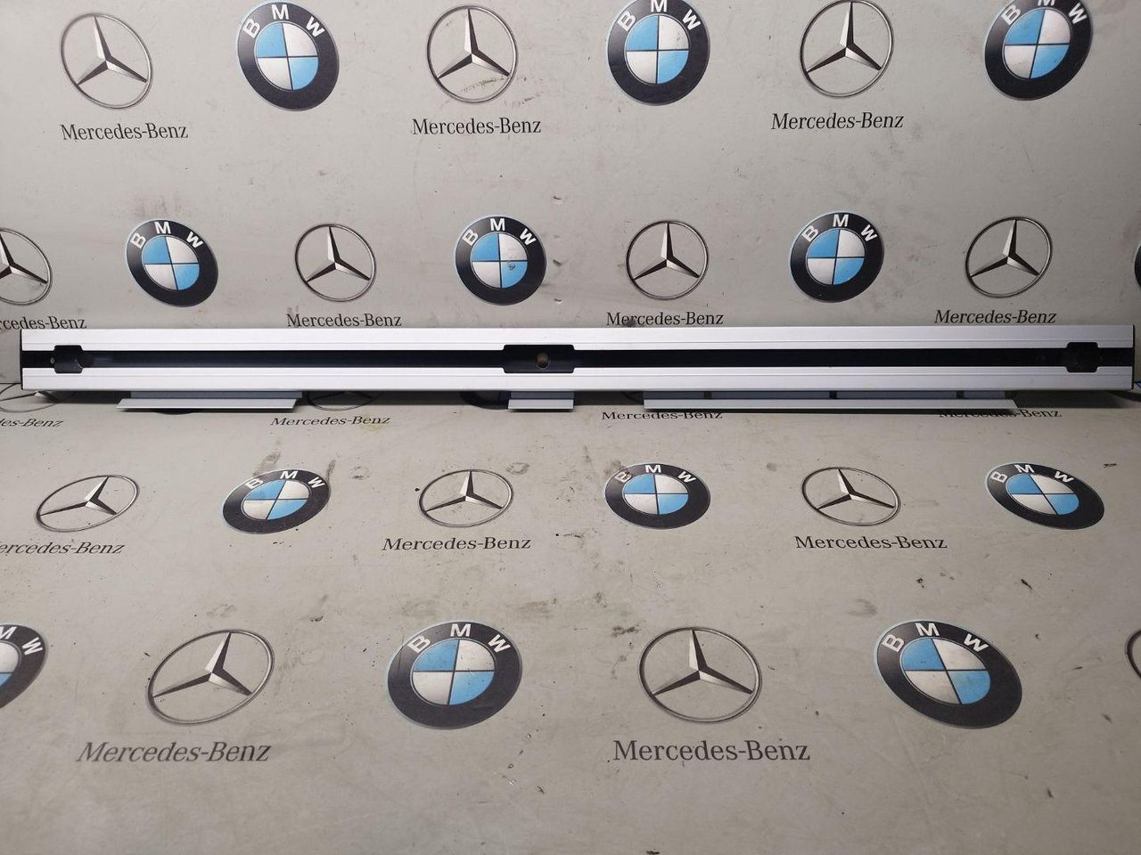 направляющая шторки багажника (салазки) BMW X4 G02 [рестайлинг] 2023, 2.0 л., дизель, 300, 7396571