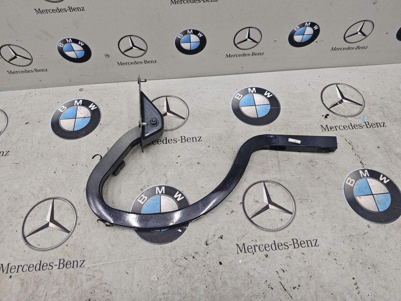 петля крышки багажника BMW 4 серия F32/F33 2014, 2.0 л., бензин, купе, 7255638