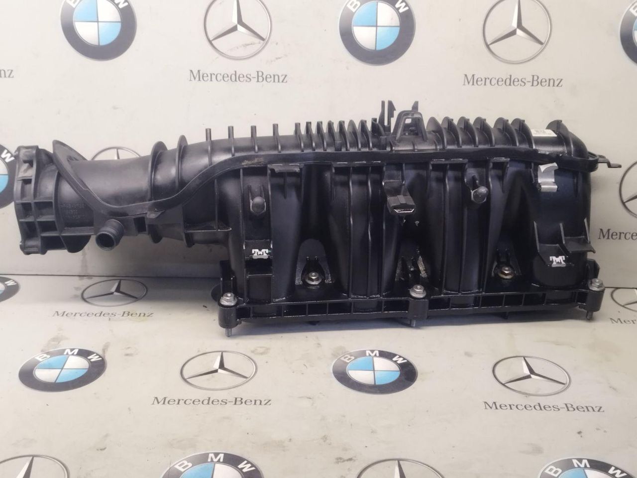 коллектор впускной BMW 2 серия Active Tourer F45 2015, 2.0 л., бензин, 7617500