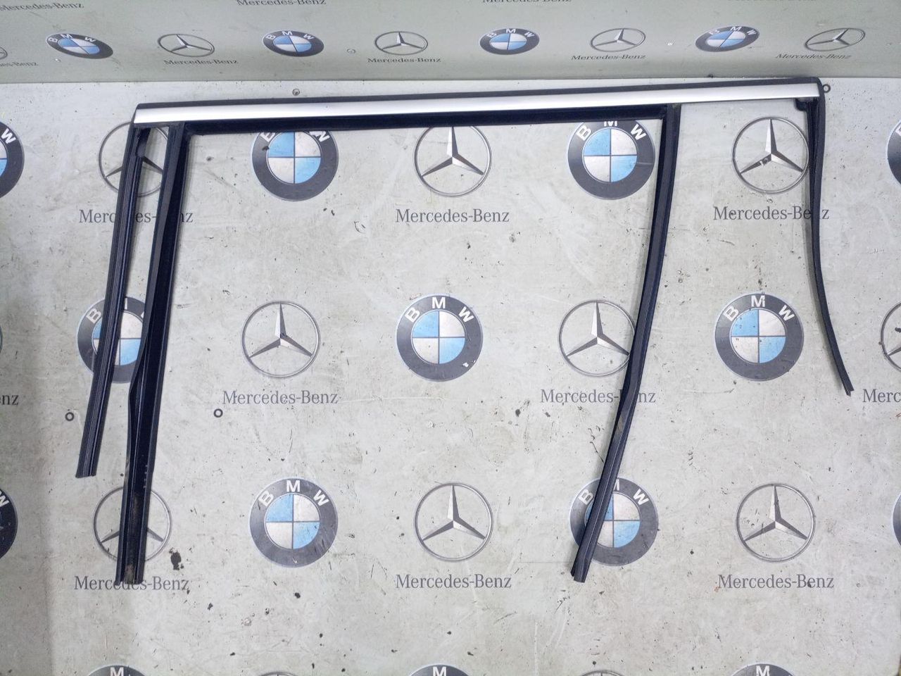 молдинг двери задней левой BMW X7 G07 [рестайлинг] 2023, 3.0 л., B58 B30 A, бензин, 475, 7431136