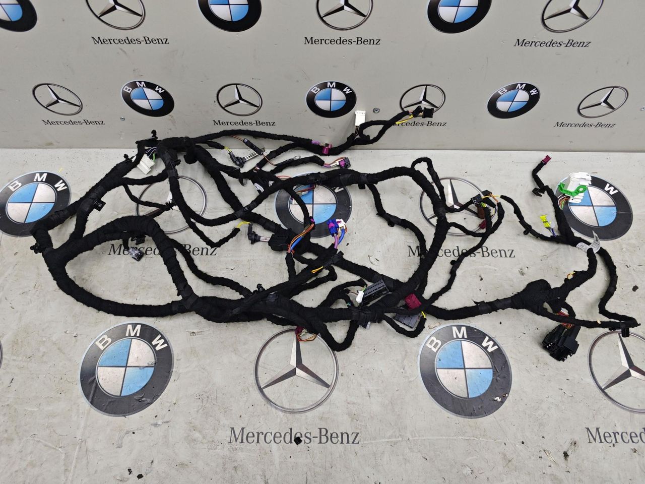 проводка торпеды BMW XM G09 2024, 4.4 л., бензин, 475, полный привод, 5A6A821