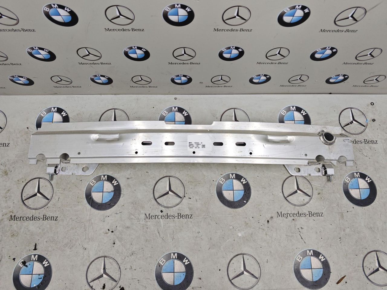 усилитель бампера заднего BMW XM G09 2024, 4.4 л., бензин, 475, полный привод, 7425444