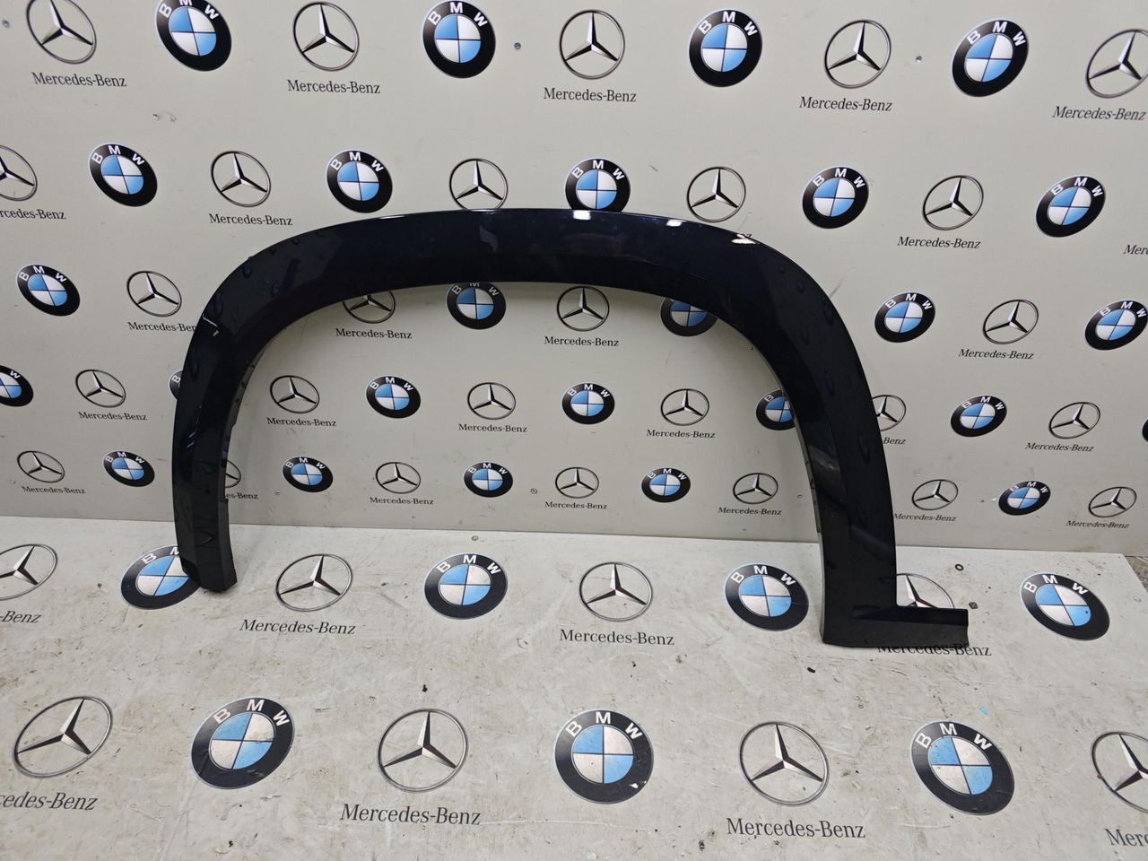 накладка колесной арки BMW XM G09 2024, 4.4 л., бензин, 475, полный привод, 9450913