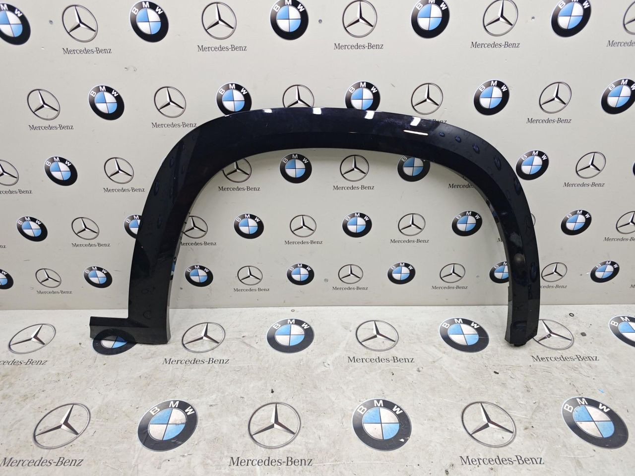 накладка колесной арки BMW XM G09 2024, 4.4 л., бензин, 475, полный привод, 9450914